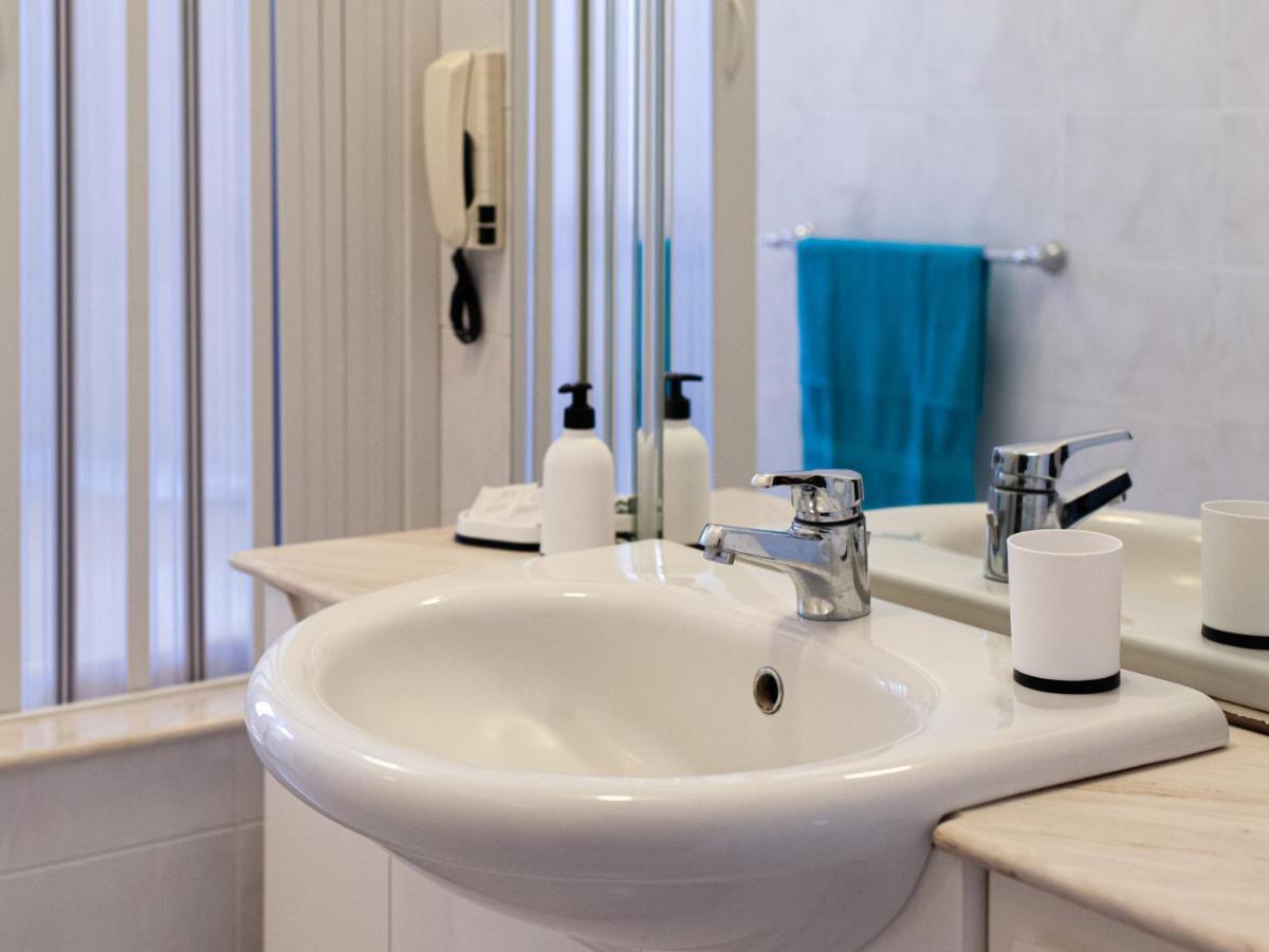 Aigua De Mar Bed & Breakfast
